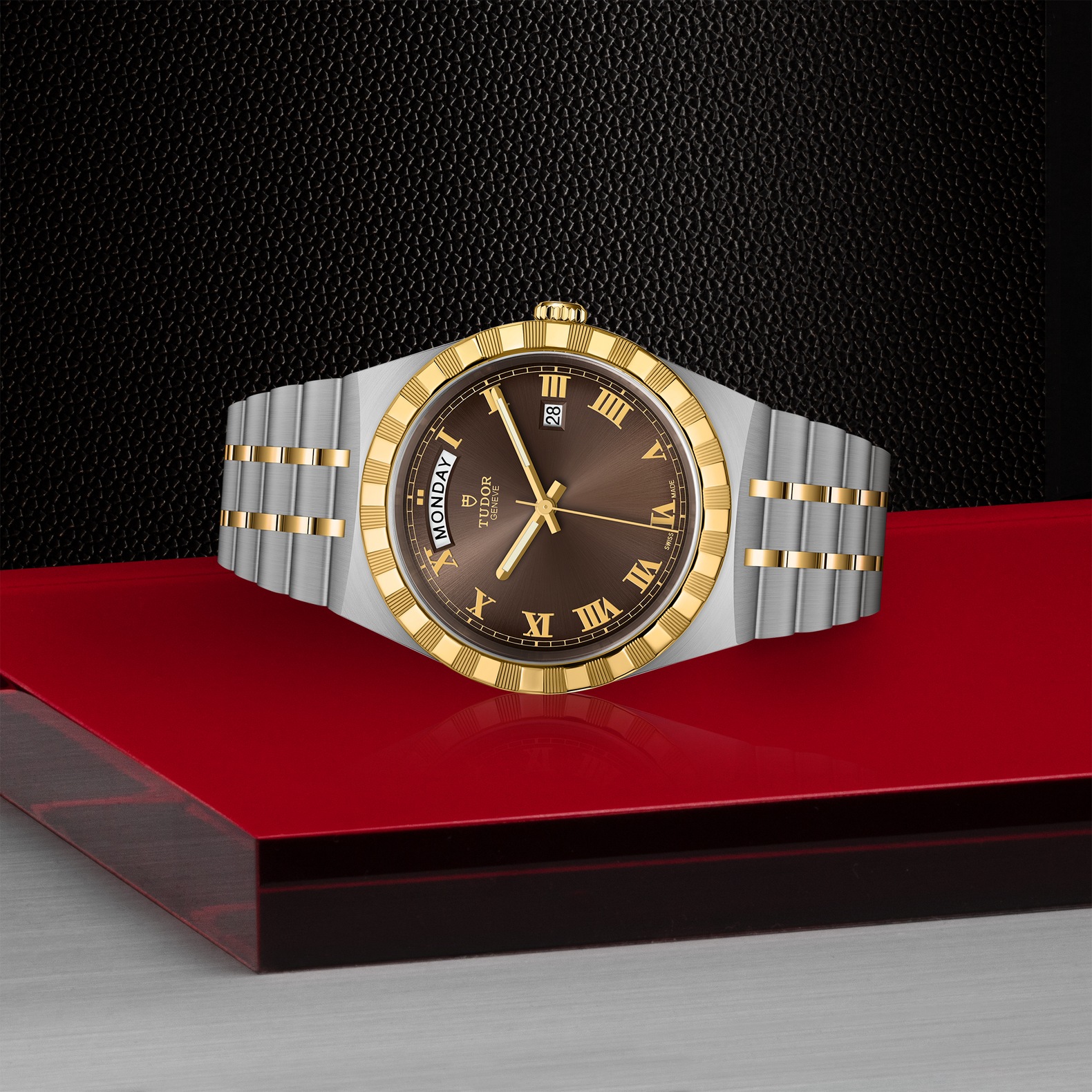TUDOR Royal Boîtier en acier 41 mm Cadran chocolat – Image 3