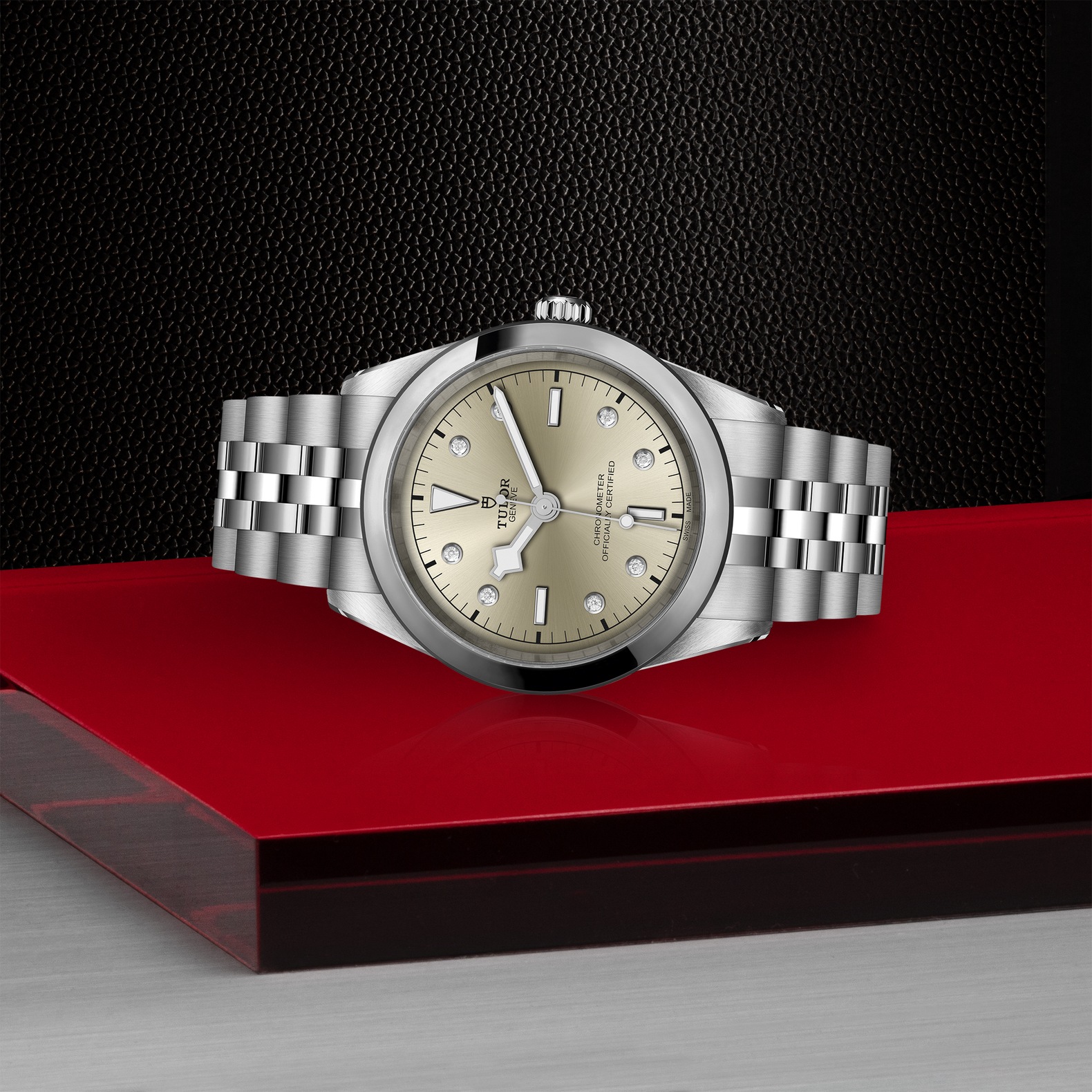 TUDOR Black Bay 41 Boîtier en acier 41 mm Bracelet en acier Cadran champagne clair avec 8 diamants – Image 3