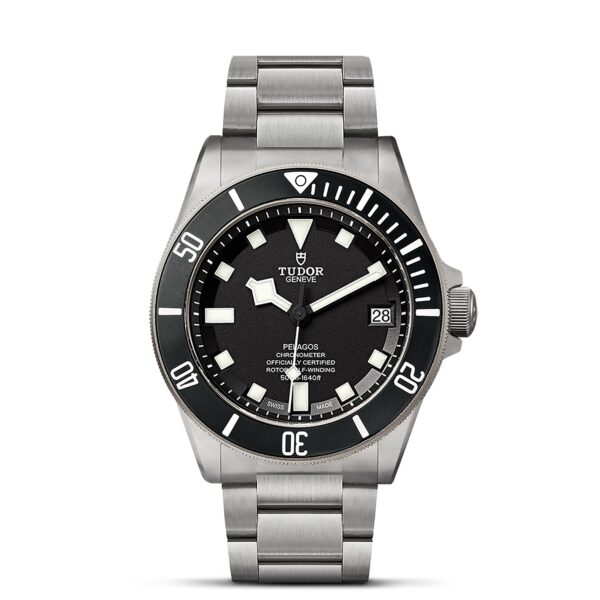 TUDOR Pelagos Boîtier en titane et acier 42 mm Bracelet en titane Cadran Noir