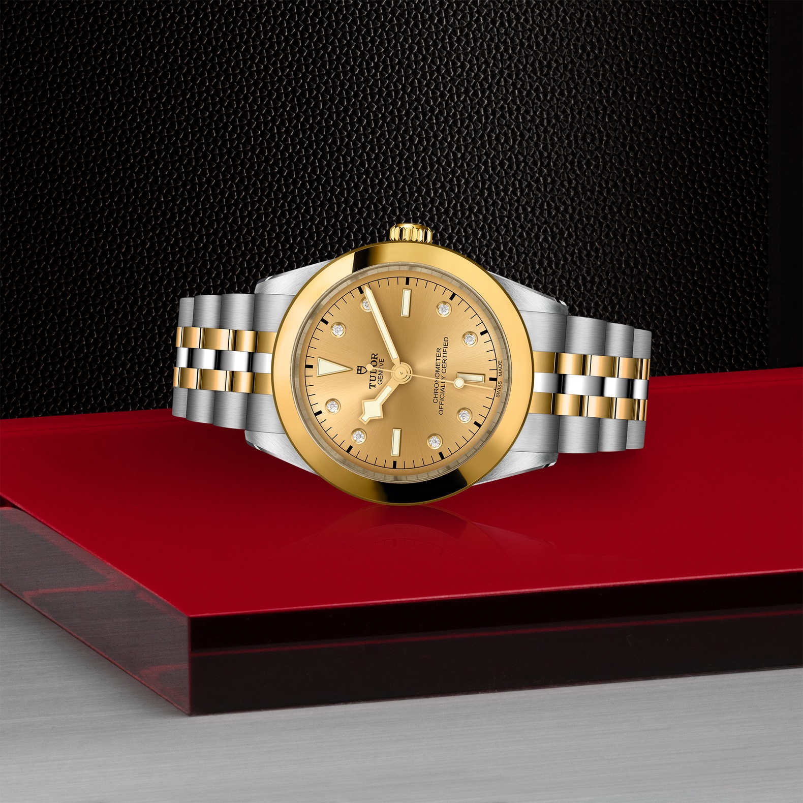 TUDOR Black Bay 39 S&G Boîtier en acier 39 mm Bracelet en acier et or jaune Cadran Champagne avec index diamants – Image 3
