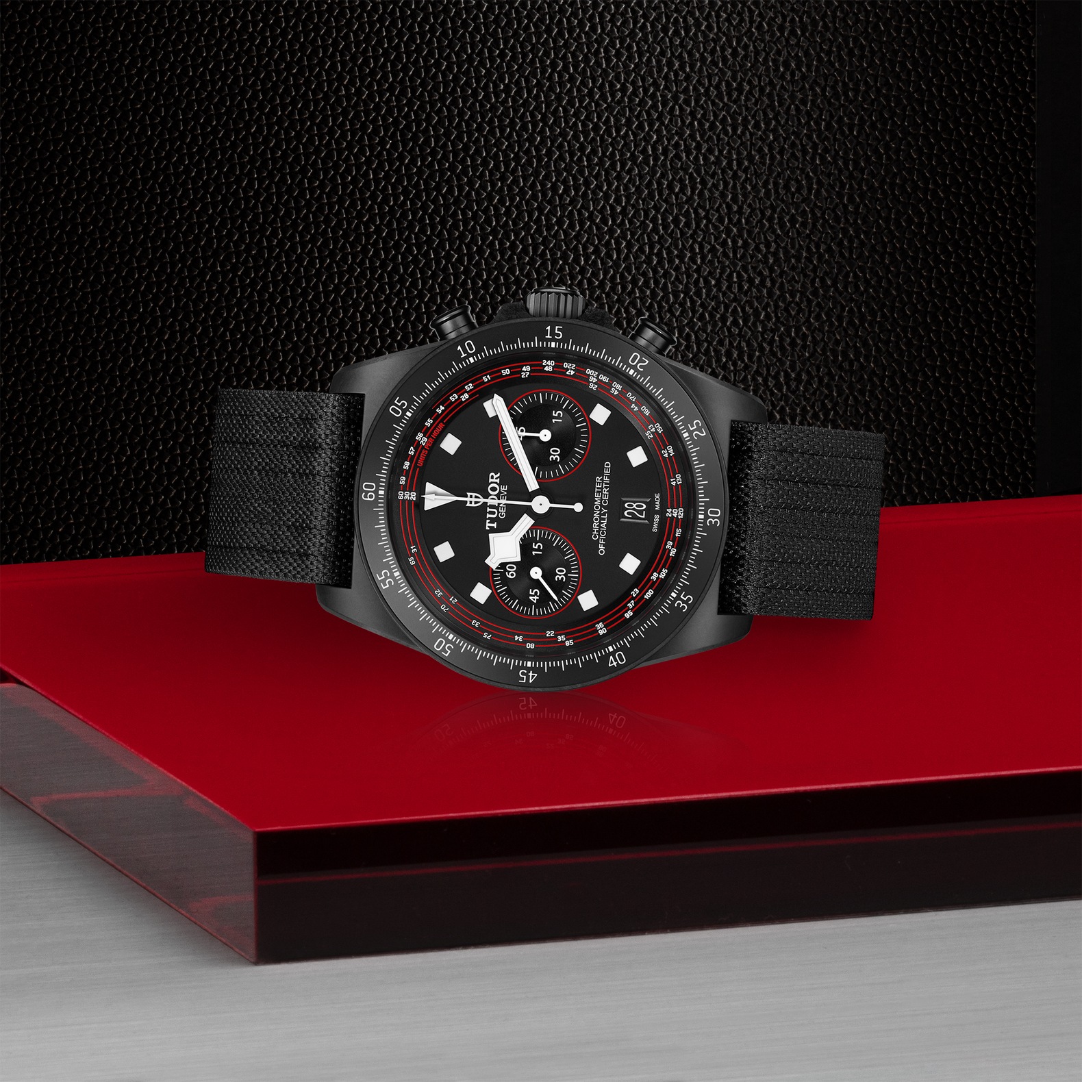 TUDOR Pelagos FXD Chrono Cycling Edition Boîtier 43 mm en composite de carbone Bracelet en tissu noir – Image 3