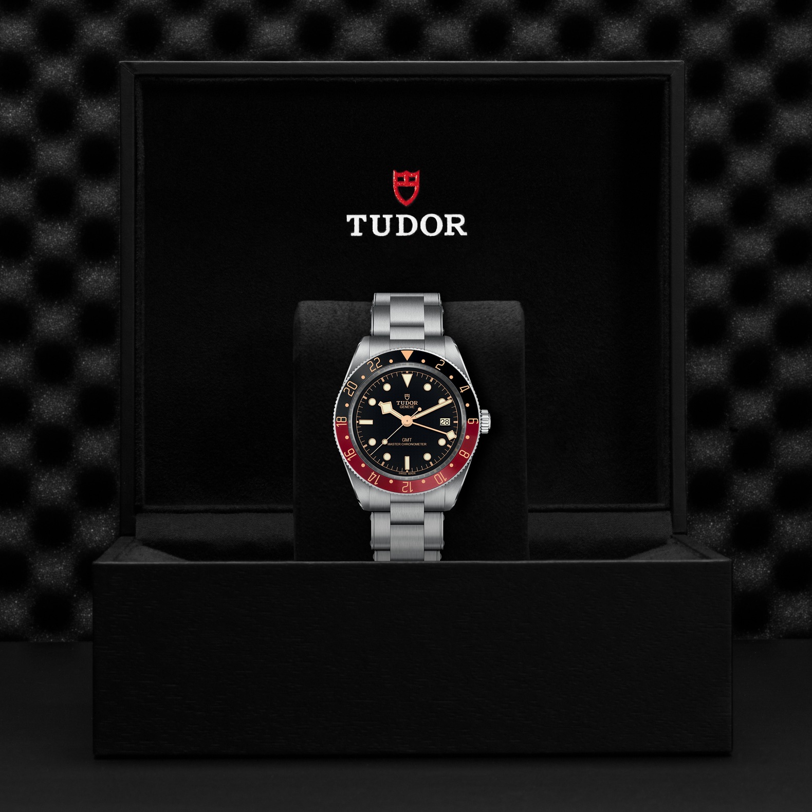 TUDOR Black Bay 58 GMT Boîtier en acier 39 mm Bracelet en acier Cadran Noir Lunette noir et bordeaux – Image 2
